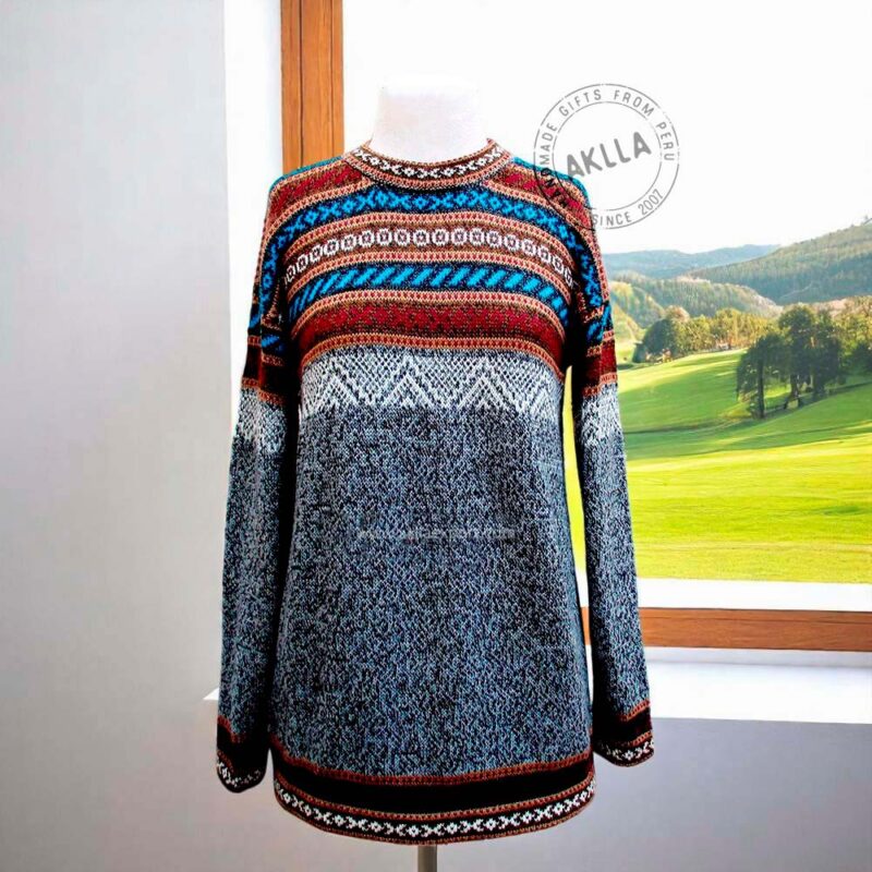 Silver unisex alpaca sweater handmade in Peru with Andean geometric patterns