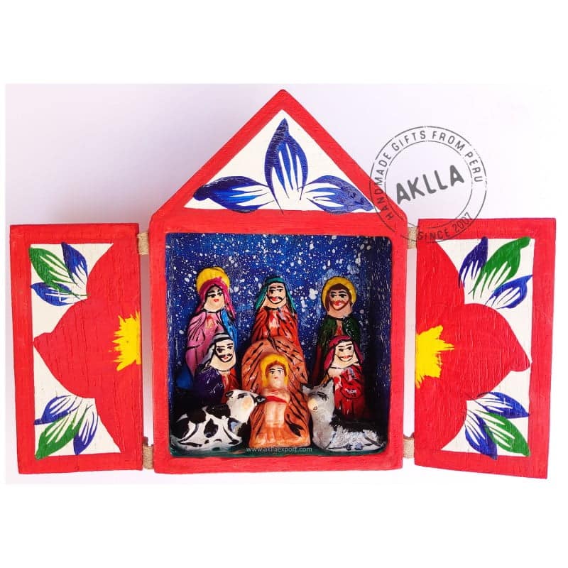 Hand Painted Wood Altarpiece of 4.5″ / 10.5 cm.