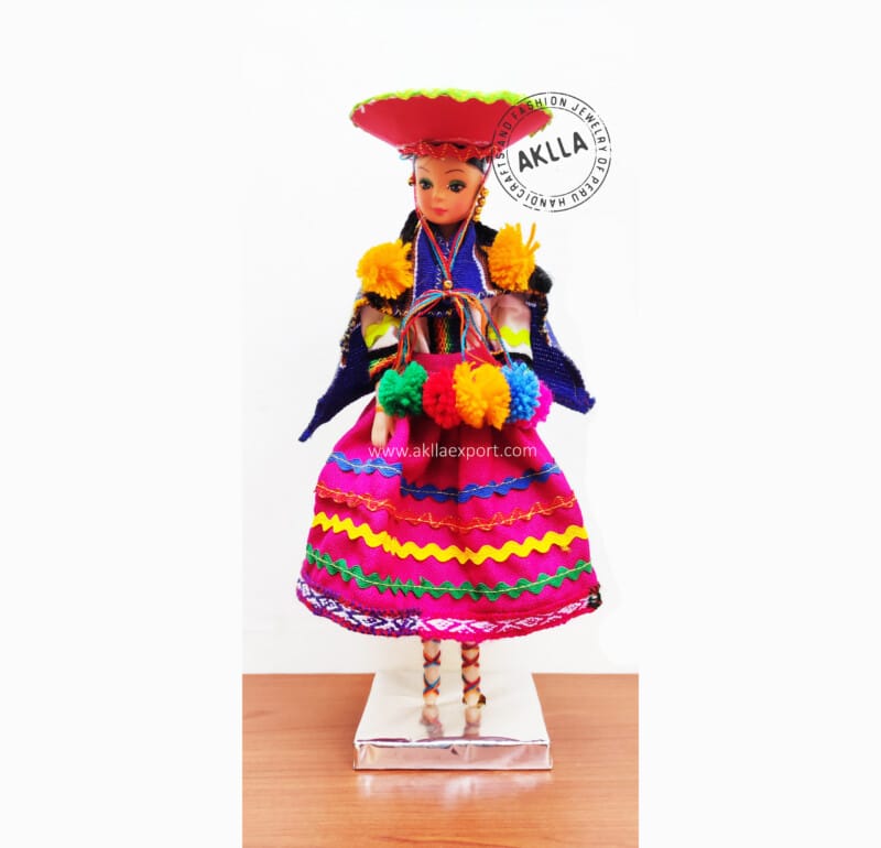 Hand Made Peruvian Dolls Typical Cusco Costume Valicha.