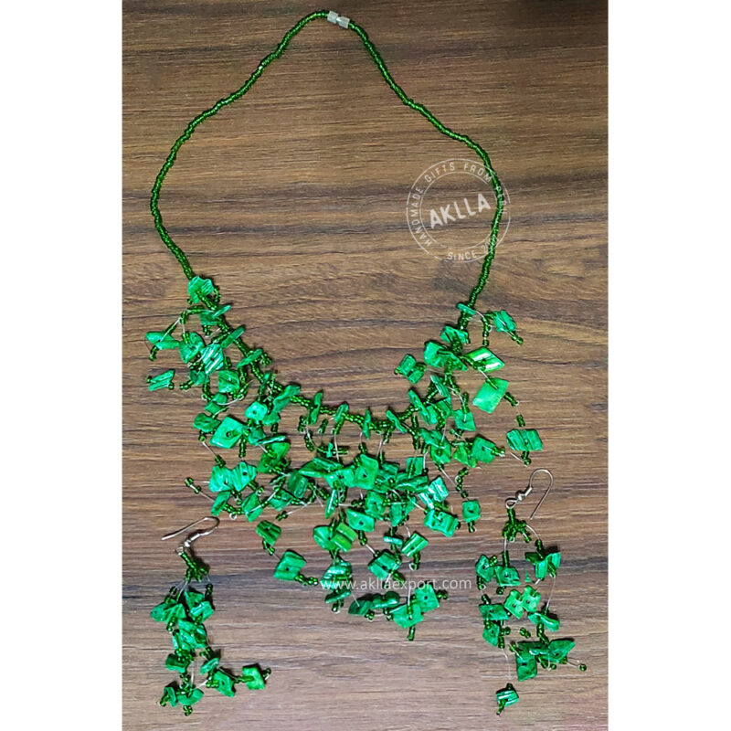 Seashell Choker Necklace and Earrings, peruvian beaded Set.